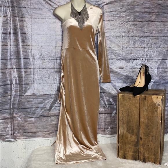 PrettyGarden Dresses & Skirts - Prettygarden One Sleeve Velour Dress